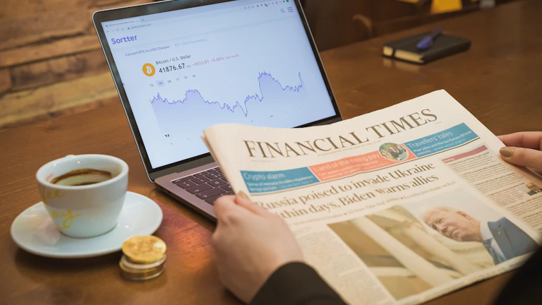 가족 간 계좌이체 내역을 확인하며 증여 여부를 점검하는 장면 대체텍스트