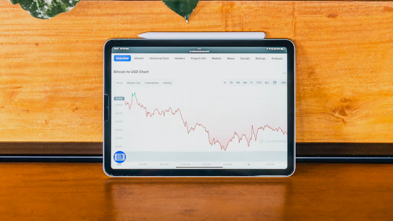 홈택스에서 지급명세서와 원천징수 내역을 조회하는 화면을 설명하는 이미지