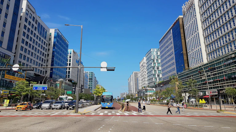 홈택스에서 원천세 전자신고와 납부를 진행하는 화면을 설명하는 대체텍스트